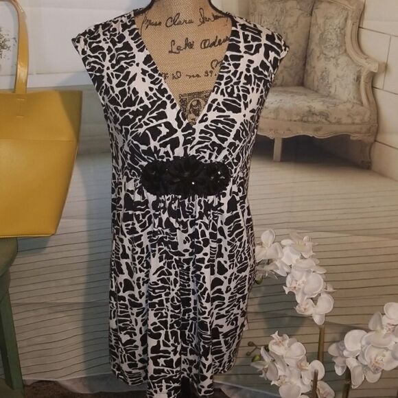 ECI Black and White Print Size Small Dress - Picture 2 of 6